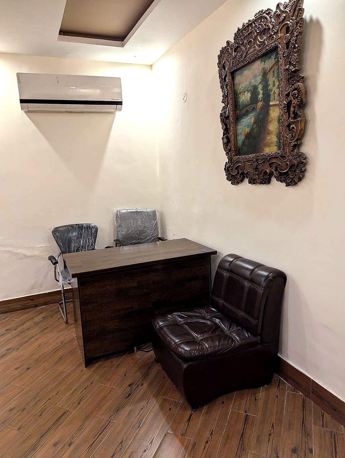 Office suite with lounge seating